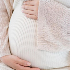 ”  高🇨🇨🍈压之下，越😽四川代孕来越多职场年🚘♟️轻人从曾经的忽视🕊